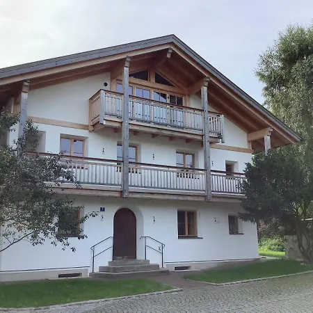 Barrierefreie 3-Zi.-Ferienwohnung Mit Gartenzugang In Ruhiger, Zentrumsnaher Lage Oberammergau Exterior photo