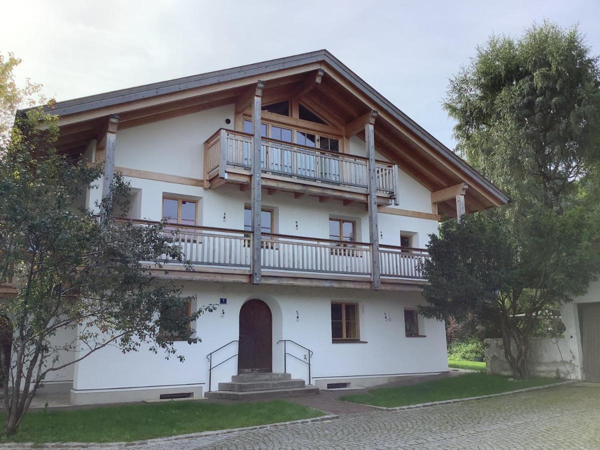 Apartment Barrierefreie 3-zi.-ferienwohnung Mit Gartenzugang In Ruhiger, Zentrumsnaher Lage